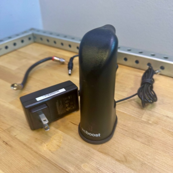 weBoost Home 4G (470101) Indoor Cell Phone Signal Booster for Home and Office  B - Picture 8 of 9